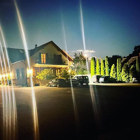 Hotel Radzewice מראה חיצוני תמונה