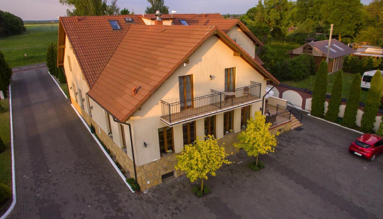 Hotel Radzewice מראה חיצוני תמונה
