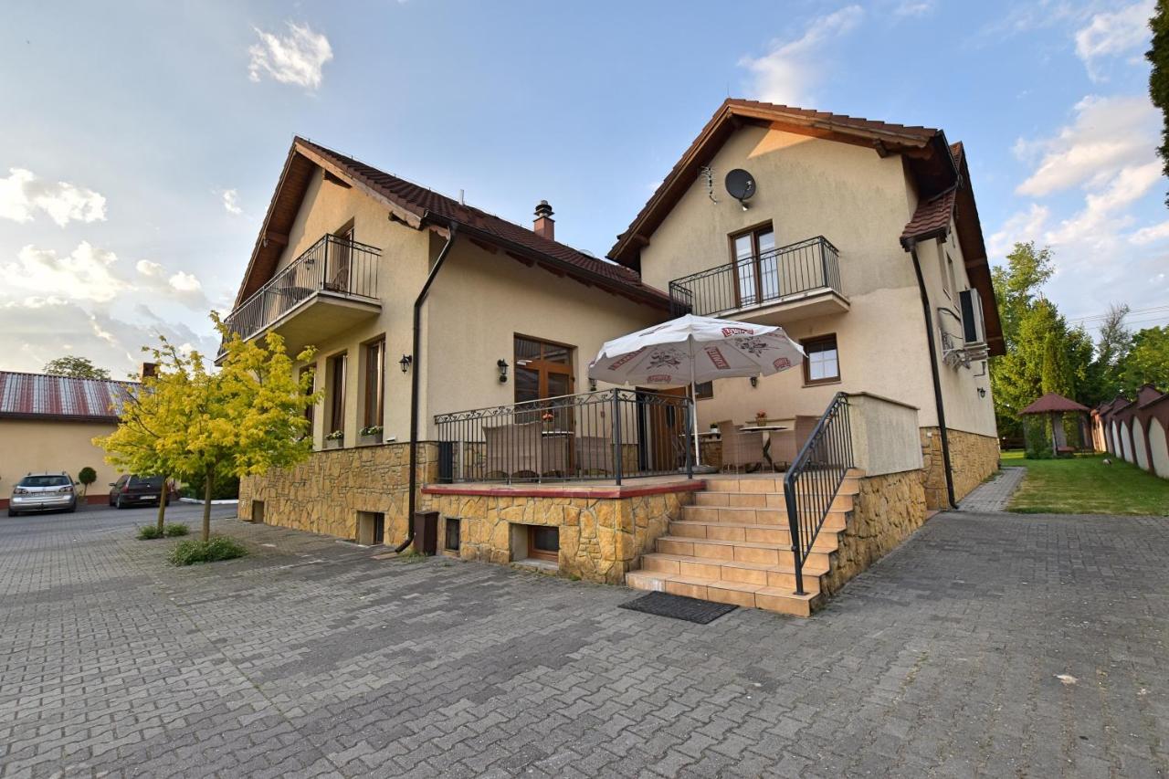 Hotel Radzewice מראה חיצוני תמונה