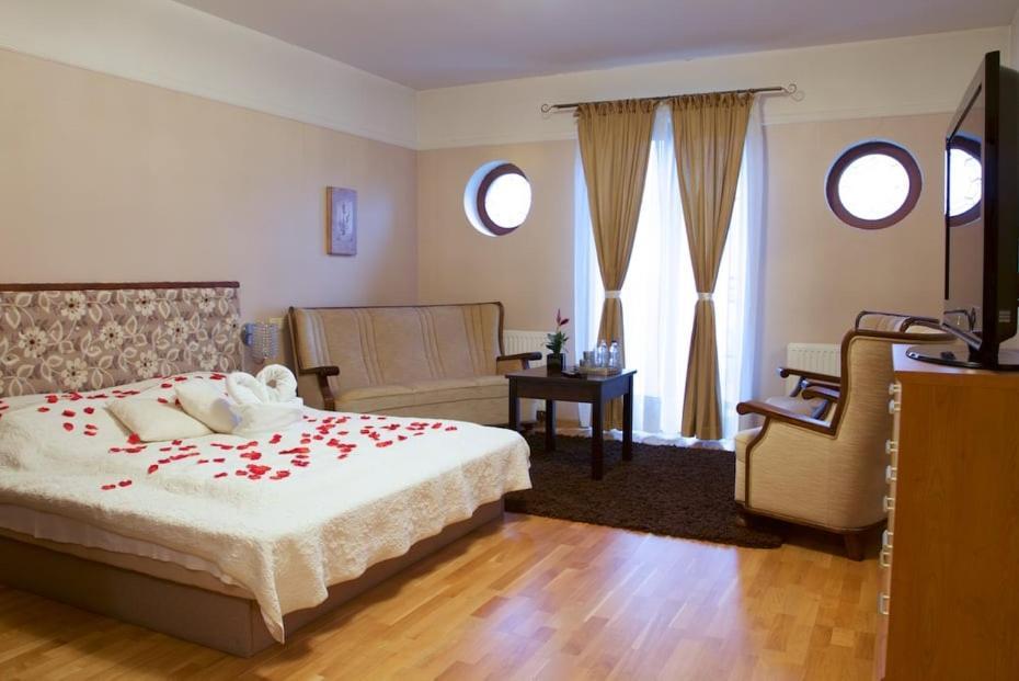 Hotel Radzewice מראה חיצוני תמונה