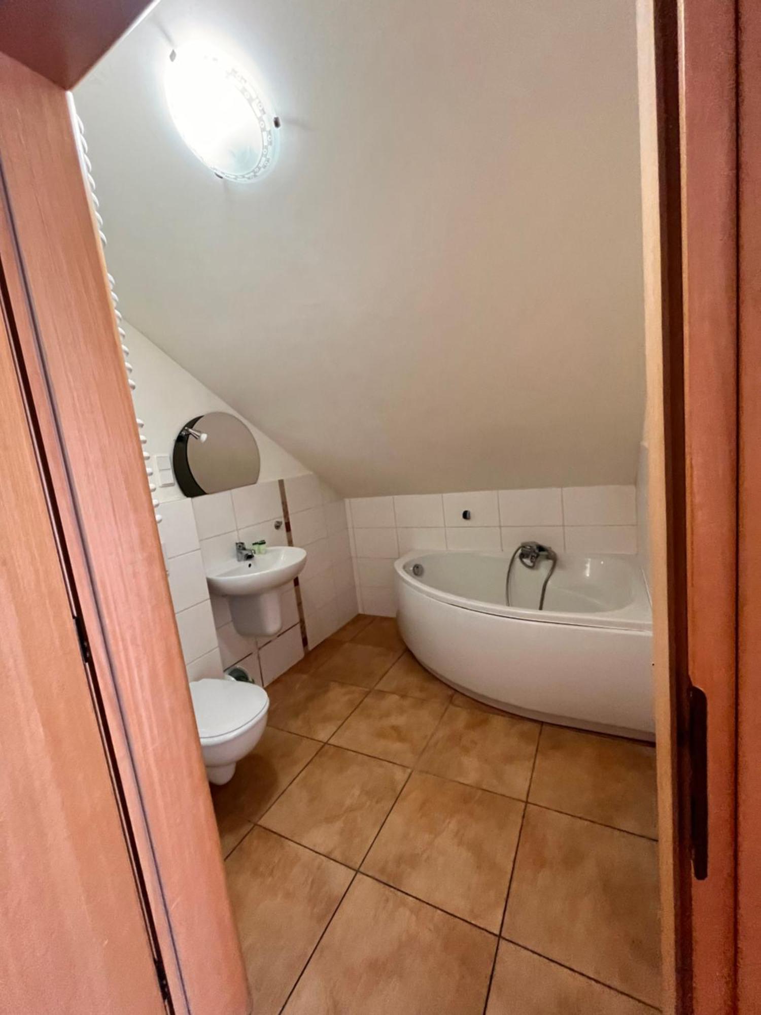 Hotel Radzewice מראה חיצוני תמונה